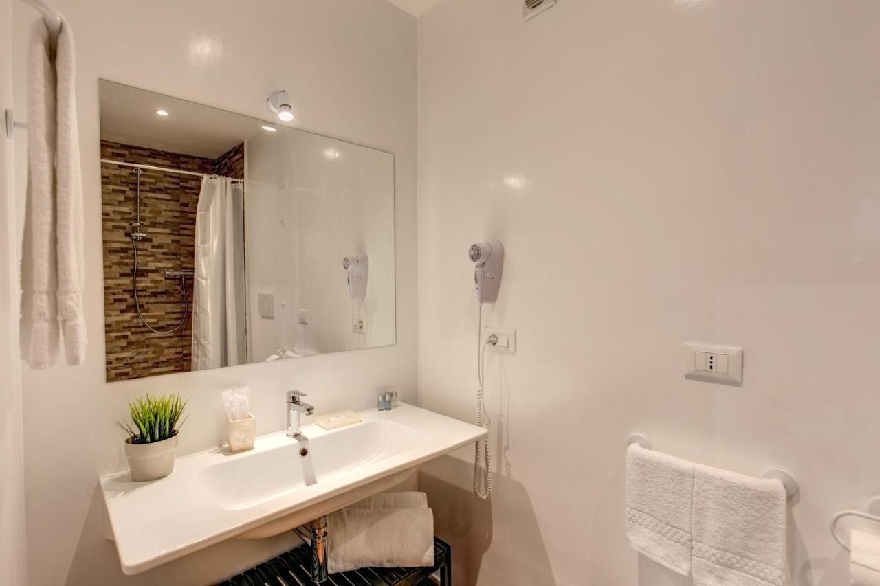 Piccolo Trevi Suites Rome Buitenkant foto