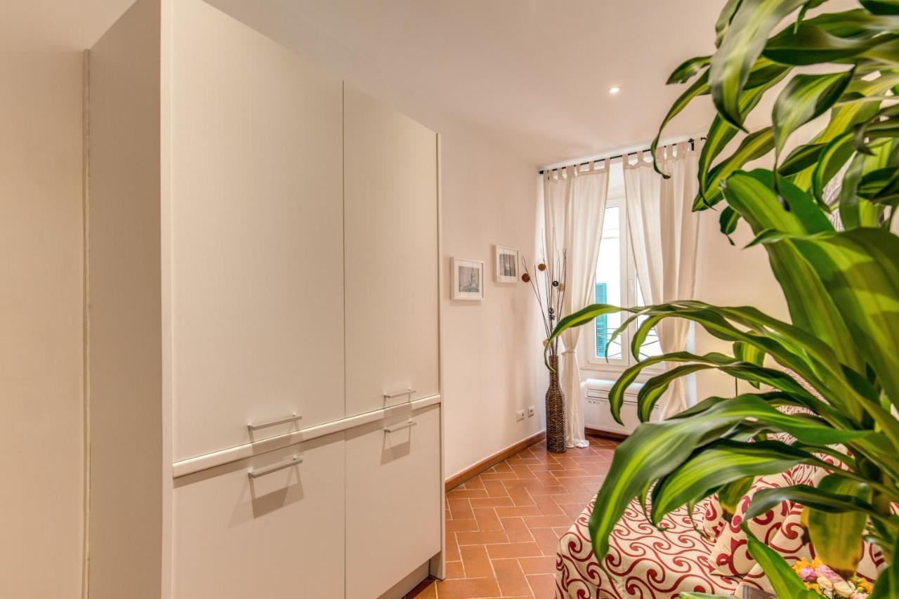 Piccolo Trevi Suites Rome Buitenkant foto